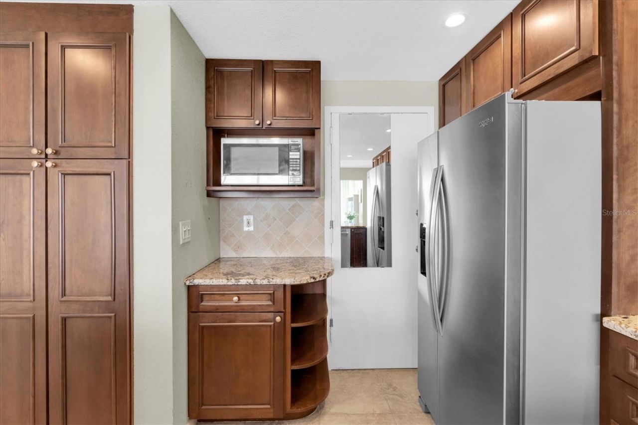 7200 Sunshine Skyway Ln S, Unit 15H, Saint Petersburg, FL 33711 Photo