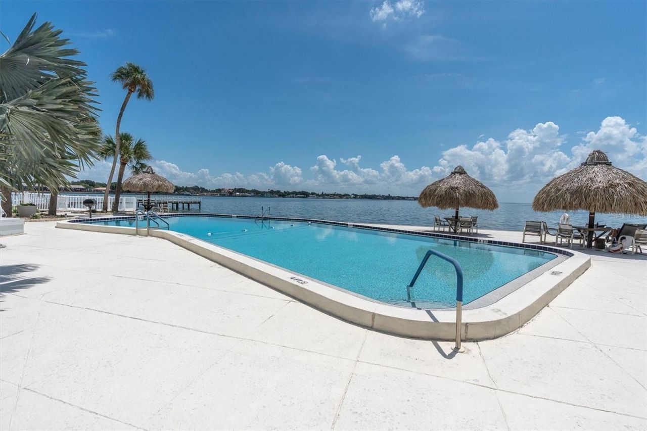 7200 Sunshine Skyway Ln S, Unit 15H, Saint Petersburg, FL 33711 Photo