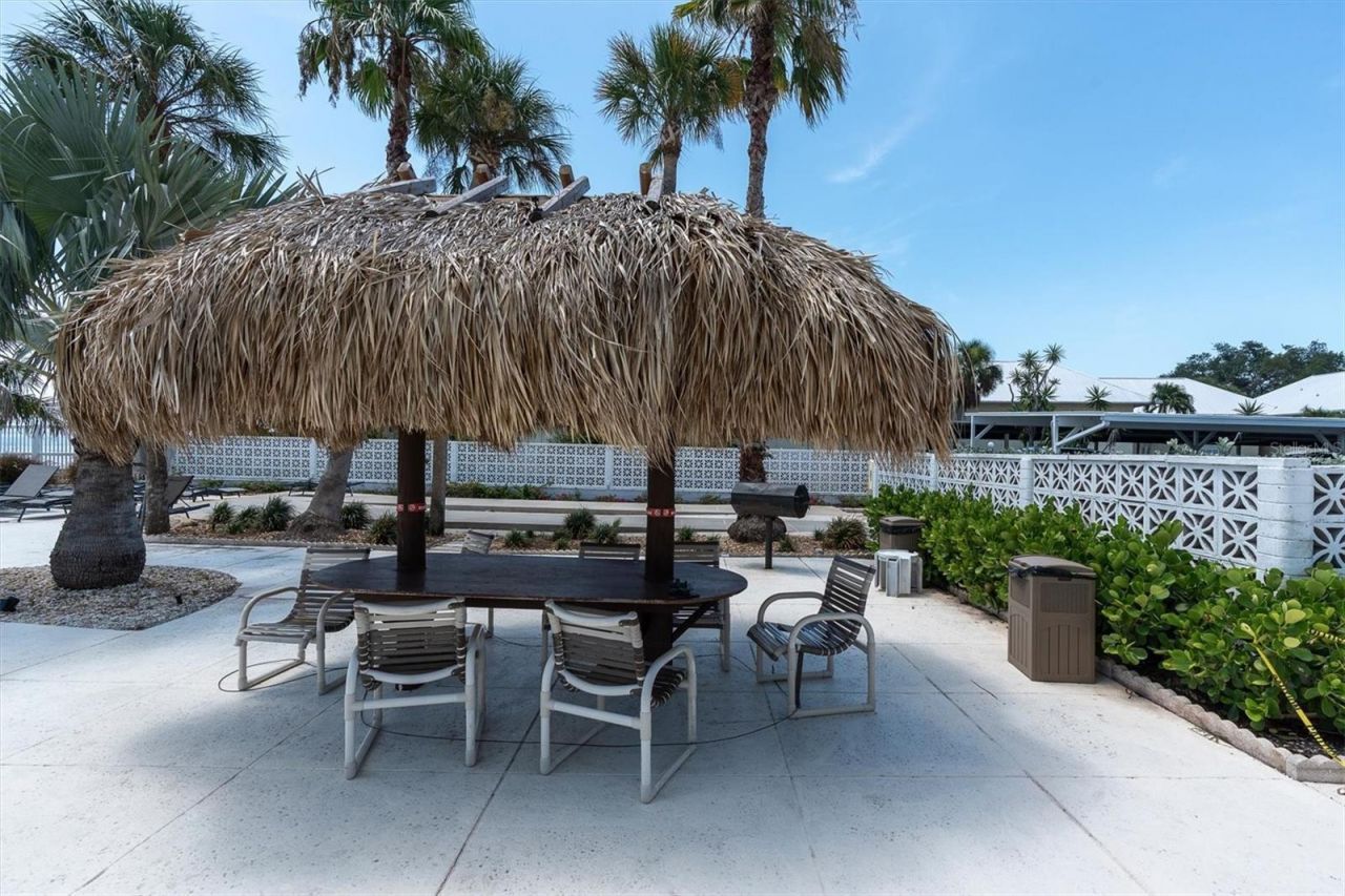 7200 Sunshine Skyway Ln S, Unit 15H, Saint Petersburg, FL 33711 Photo