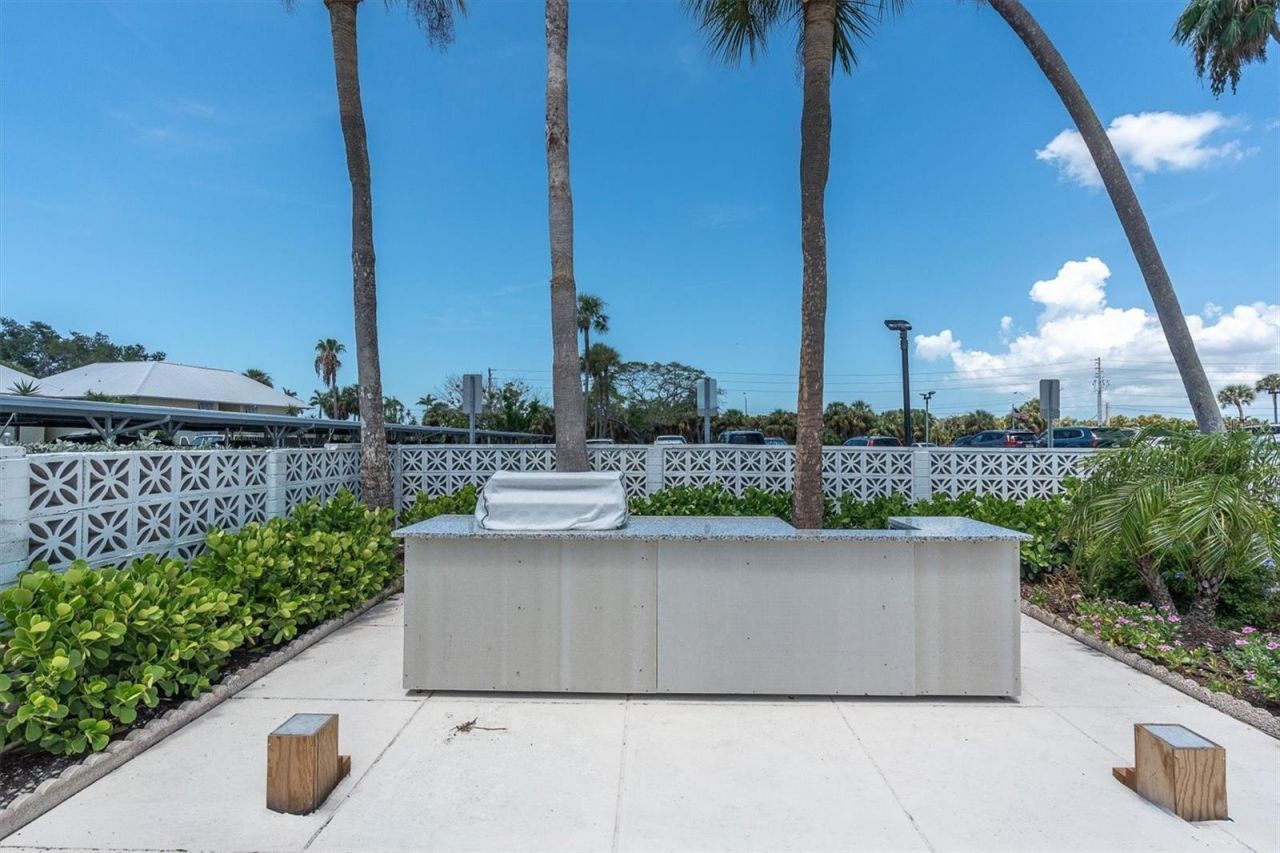 7200 Sunshine Skyway Ln S, Unit 15H, Saint Petersburg, FL 33711 Photo