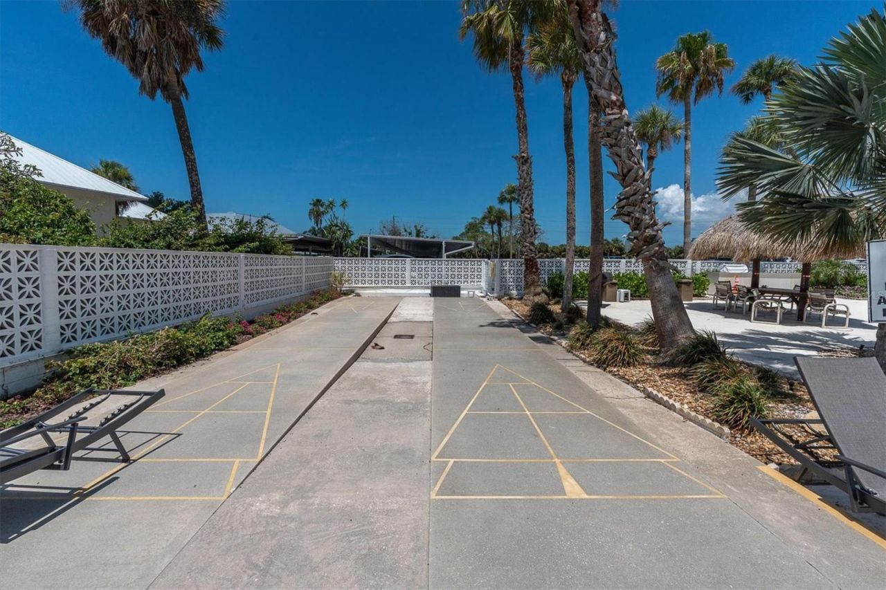 7200 Sunshine Skyway Ln S, Unit 15H, Saint Petersburg, FL 33711 Photo