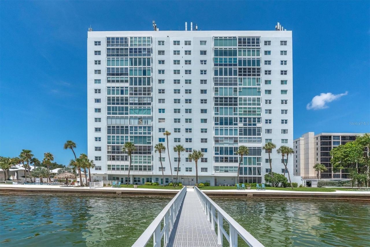 7200 Sunshine Skyway Ln S, Unit 15H, Saint Petersburg, FL 33711 Photo