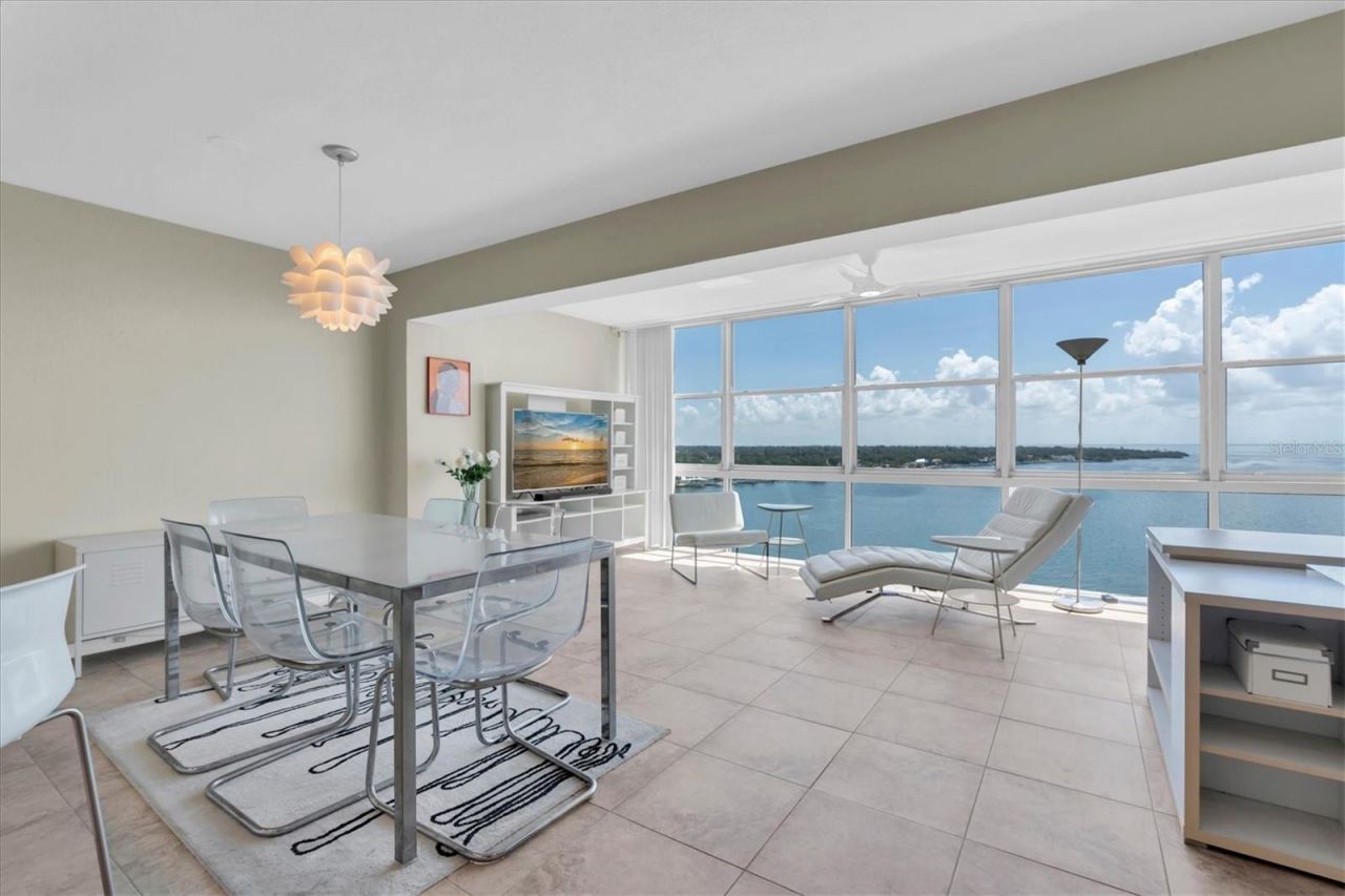 7200 Sunshine Skyway Ln S, Unit 15H, Saint Petersburg, FL 33711 Photo