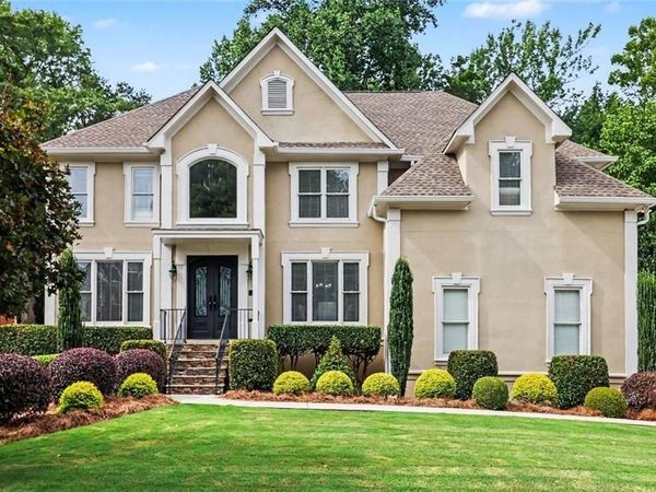 1135 Jennifer Oaks Drive, Alpharetta, GA 30004