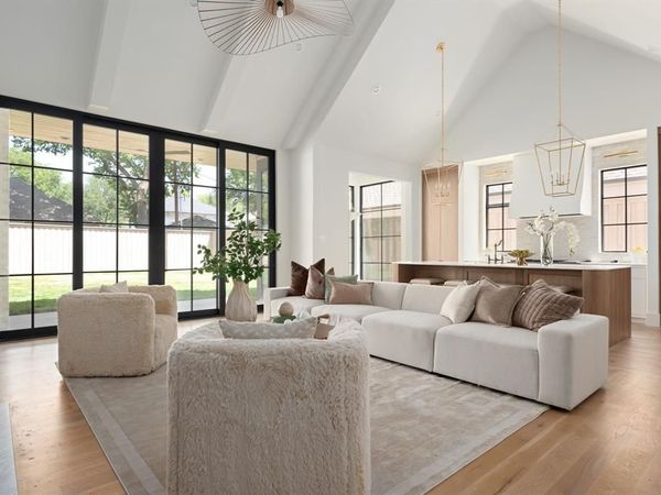 9027 Daytonia Avenue , Dallas, TX 75218
