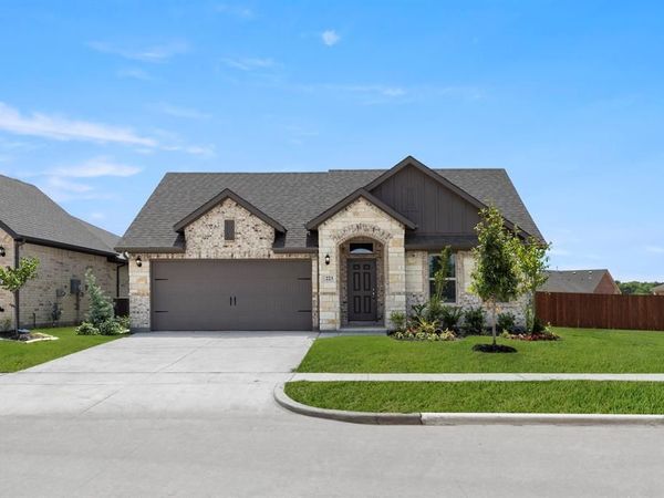 223 Van Horn Drive, Terrell, TX 75160