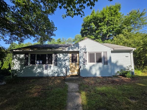 20 Deborah St, Palmer, MA 01069