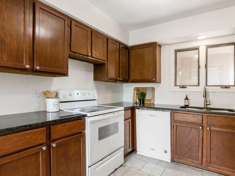3931 Inverness Circle, Dublin, OH 43016 Photo 12