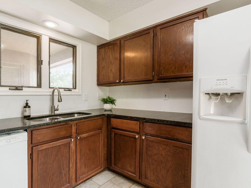 3931 Inverness Circle, Dublin, OH 43016 Photo 13