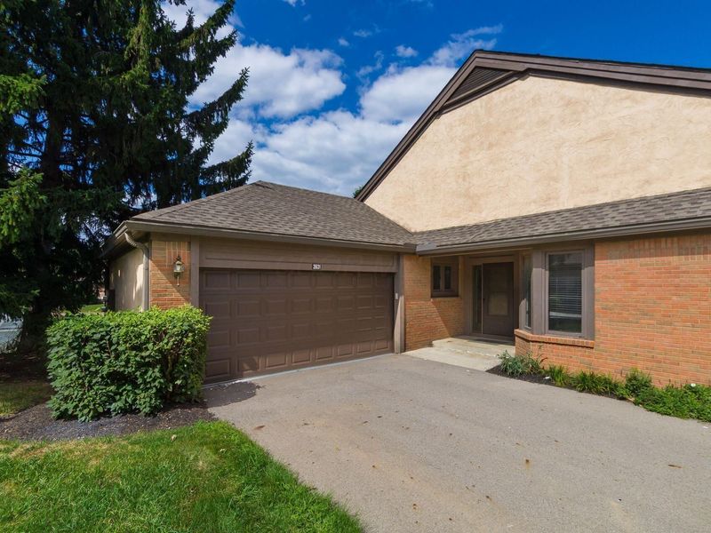 3931 Inverness Circle , Dublin, OH 43016 Photo 2