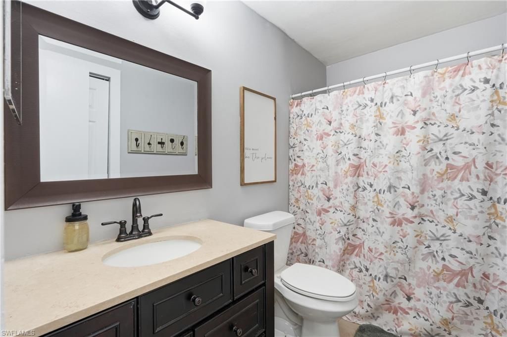 19368 Coraltree Ct, Lehigh Acres, FL 33936 Photo