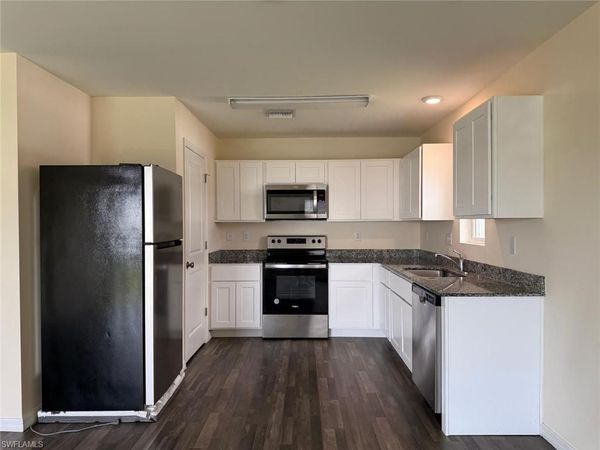 26 NE 12th TER , CAPE CORAL, FL 33909