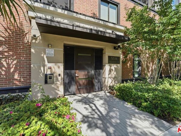 12534 W Fielding Circle, Unit 3, Playa Vista, CA 90094