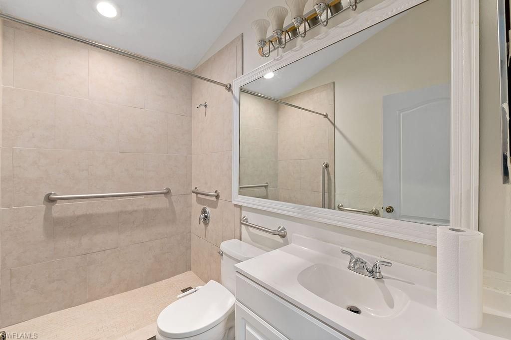 24709 Rodas Dr, Bonita Springs, FL 34135 Photo