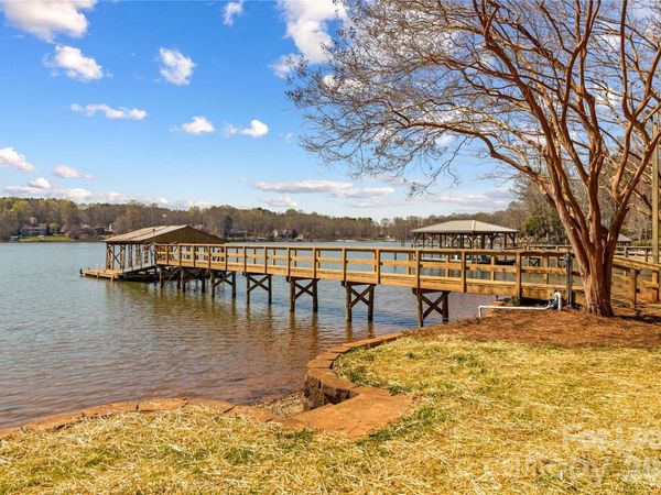 118 Revere Drive , Mooresville, NC 28117