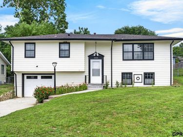 6442 Read Street, Omaha, NE 68152