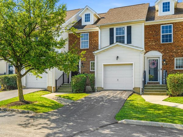 1113 Green Knoll Drive , Westerville, OH 43081