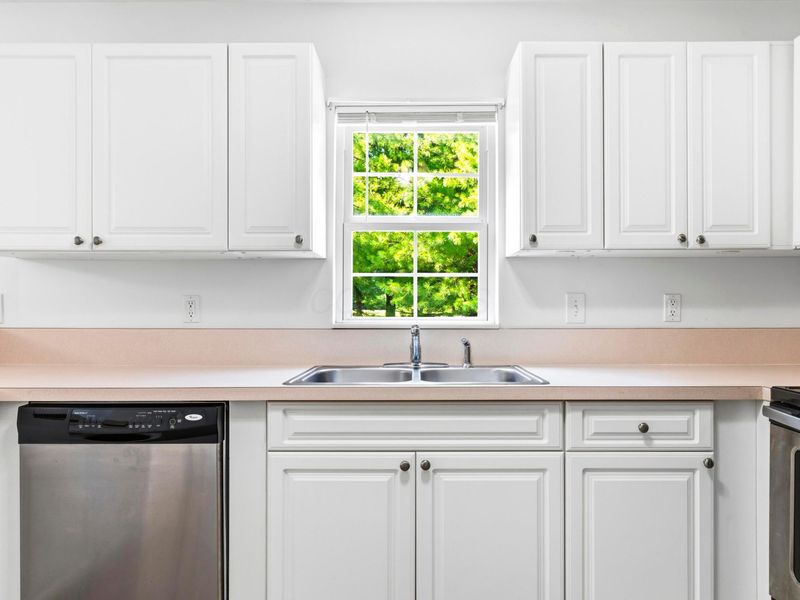 1113 Green Knoll Drive , Westerville, OH 43081 Photo 14