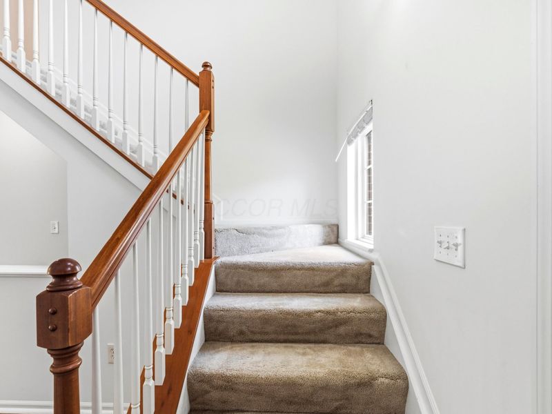 1113 Green Knoll Drive , Westerville, OH 43081 Photo 17