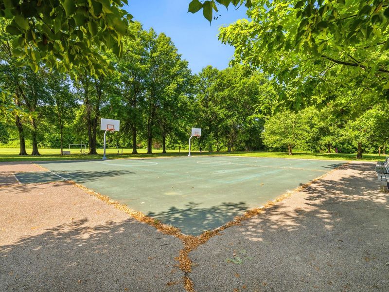 1113 Green Knoll Drive , Westerville, OH 43081 Photo 46