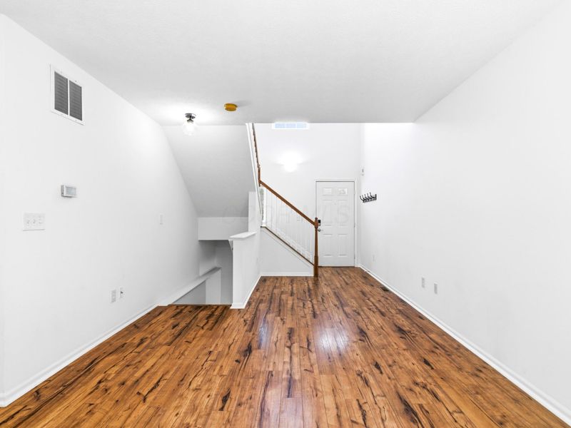 1113 Green Knoll Drive , Westerville, OH 43081 Photo 8