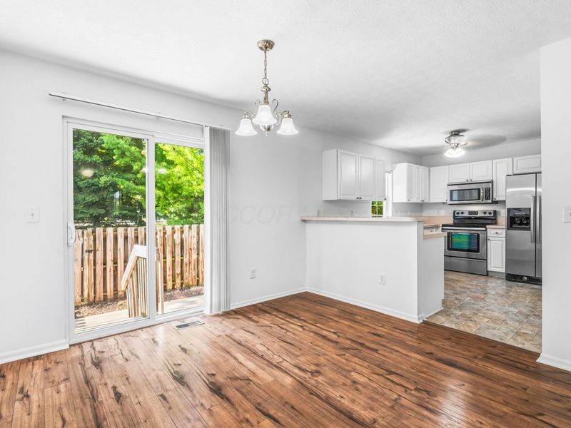 1113 Green Knoll Drive , Westerville, OH 43081 Photo 9