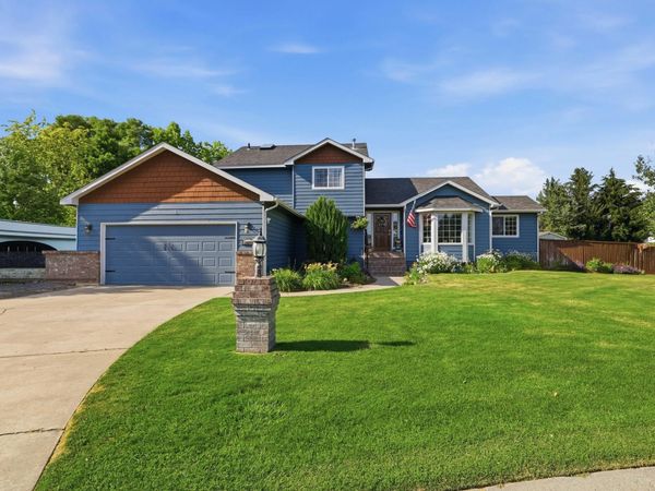 14606 N Fairview Dr, Mead, WA 99021