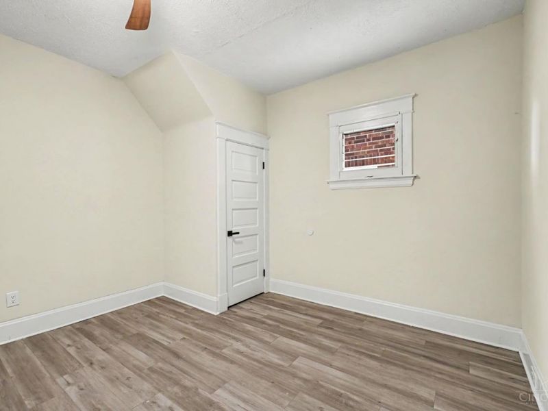 3992 Glenmore Avenue, Cheviot, OH 45211 Photo 11