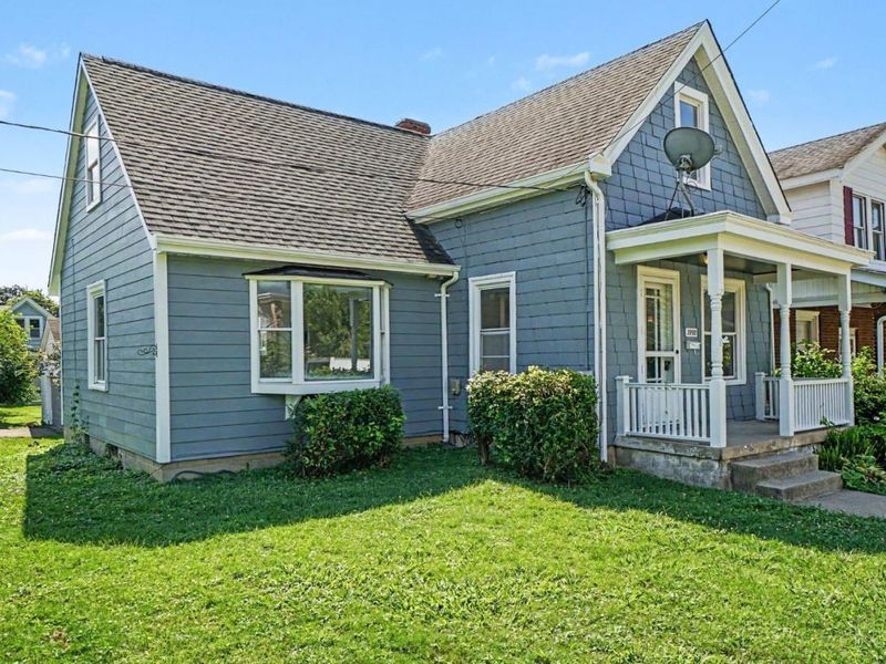3992 Glenmore Avenue, Cheviot, OH 45211 Photo 2