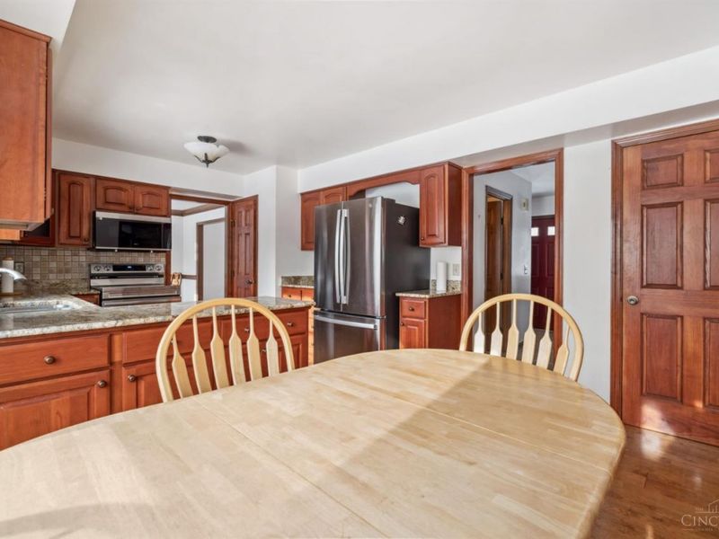 7489 Fitzroy Court, West Chester, OH 45241 Photo 14