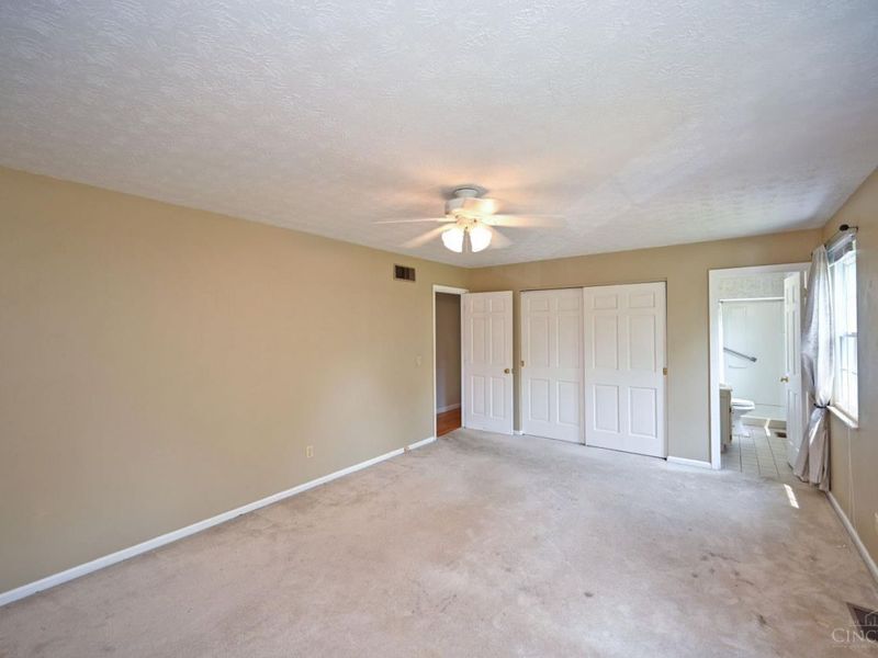 1819 Windhill Terrace, Cincinnati, OH 45255 Photo 23