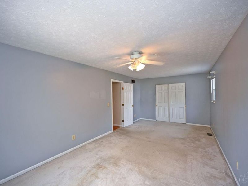 1819 Windhill Terrace, Cincinnati, OH 45255 Photo 27