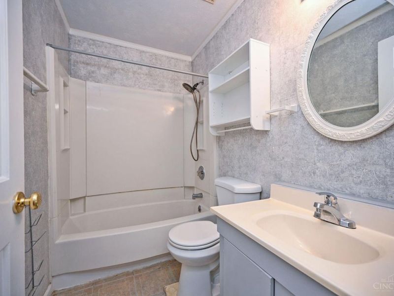 1819 Windhill Terrace, Cincinnati, OH 45255 Photo 29