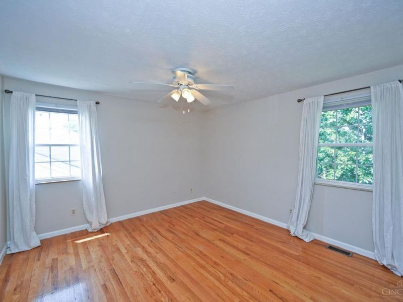 1819 Windhill Terrace, Cincinnati, OH 45255 Photo 31