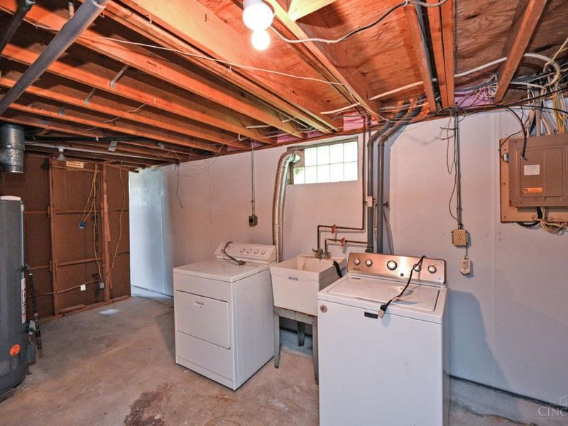 1819 Windhill Terrace, Cincinnati, OH 45255 Photo 39