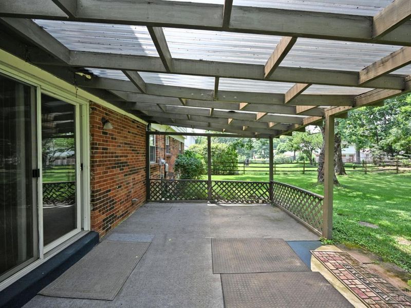 1819 Windhill Terrace, Cincinnati, OH 45255 Photo 41