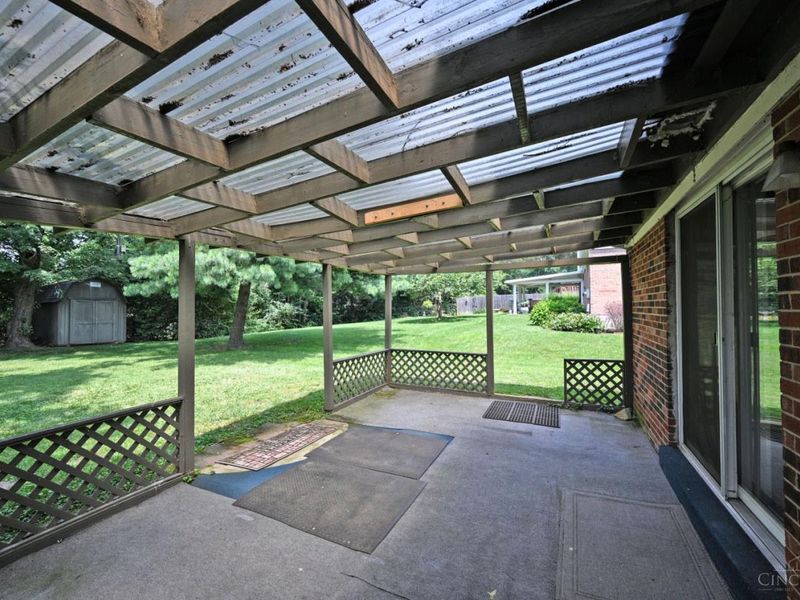 1819 Windhill Terrace, Cincinnati, OH 45255 Photo 42
