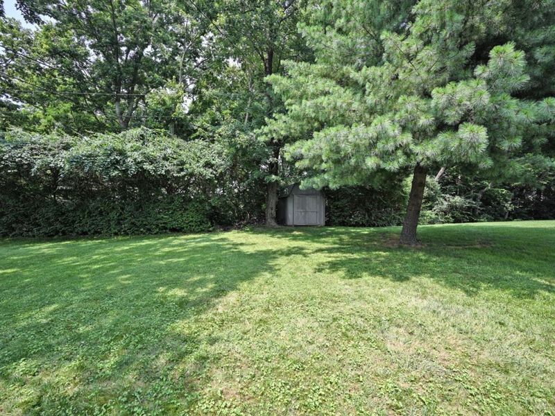 1819 Windhill Terrace, Cincinnati, OH 45255 Photo 44