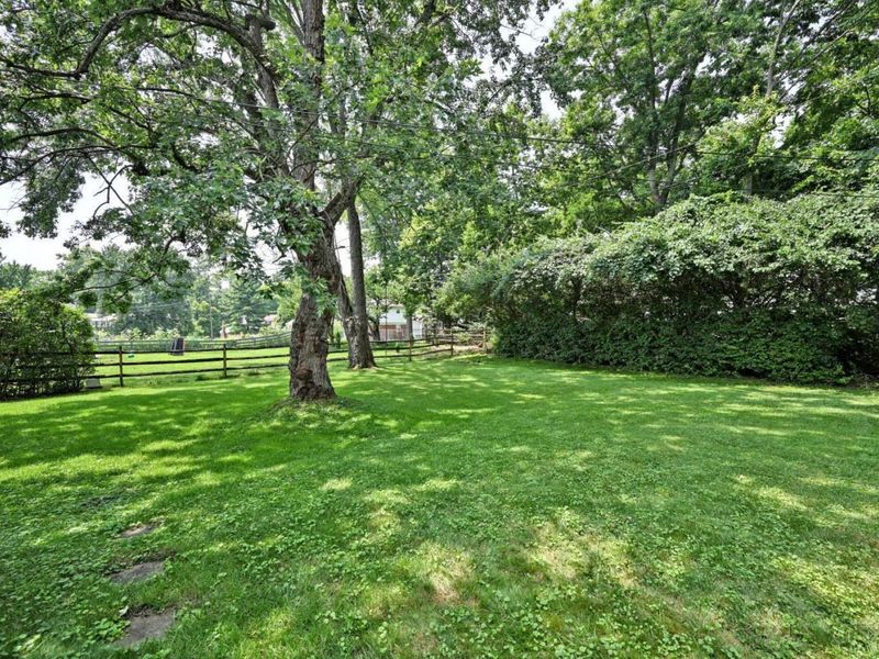 1819 Windhill Terrace, Cincinnati, OH 45255 Photo 47