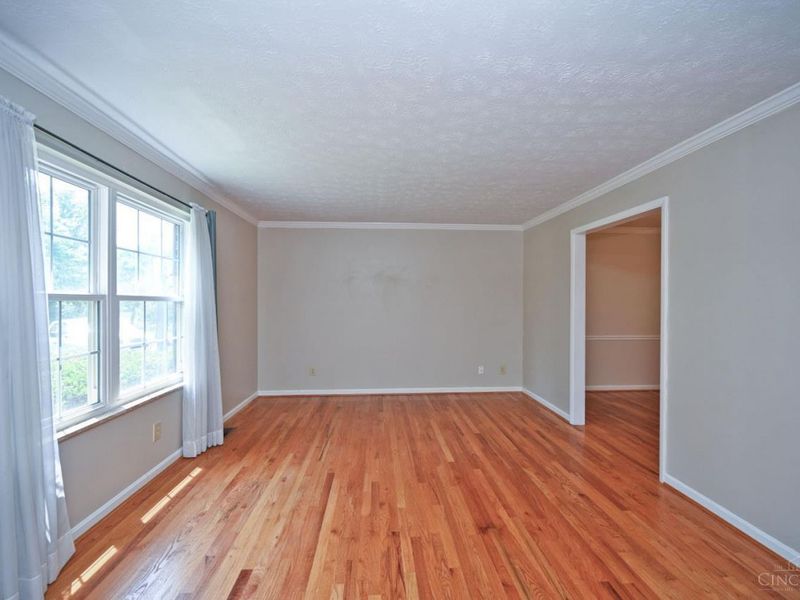 1819 Windhill Terrace, Cincinnati, OH 45255 Photo 6