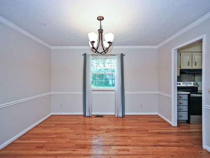 1819 Windhill Terrace, Cincinnati, OH 45255 Photo 9