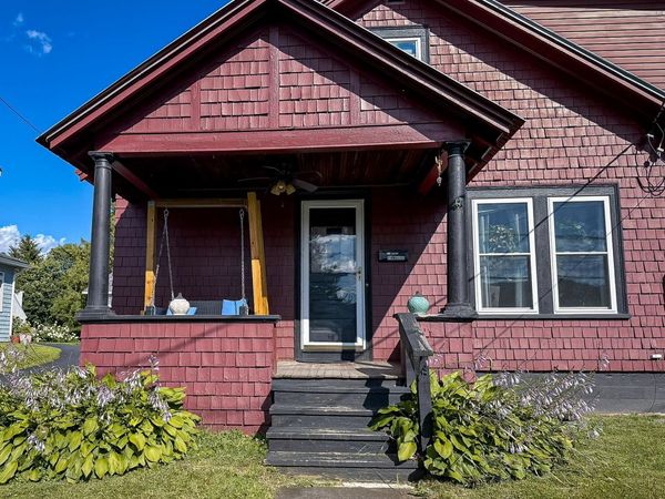 340 Pleasant Street, St. Johnsbury, VT 05819