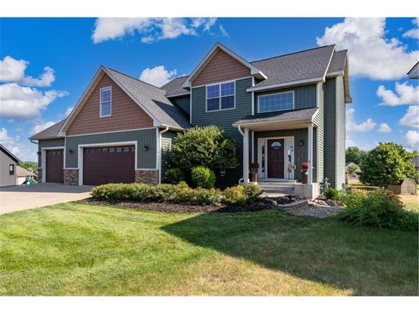 1615 Rolling Hills Lane, River Falls, WI 54022