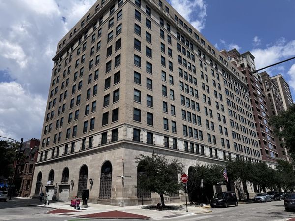 2100 N Lincoln Park West, Unit 9EN, Chicago, IL 60614