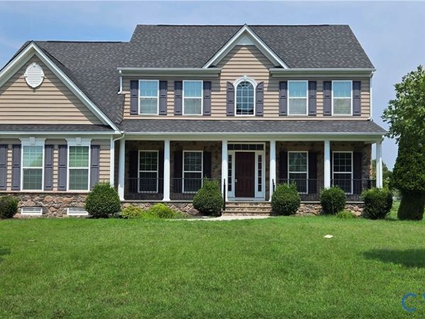 1819 White Mountain Drive , Chester, VA 23836