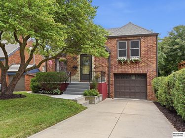5123 Lake Street, Omaha, NE 68104