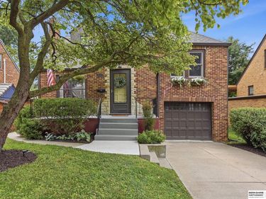 5123 Lake Street, Omaha, NE 68104