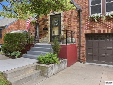 5123 Lake Street, Omaha, NE 68104