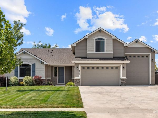 6211 E Path Dr, Nampa, ID 83687