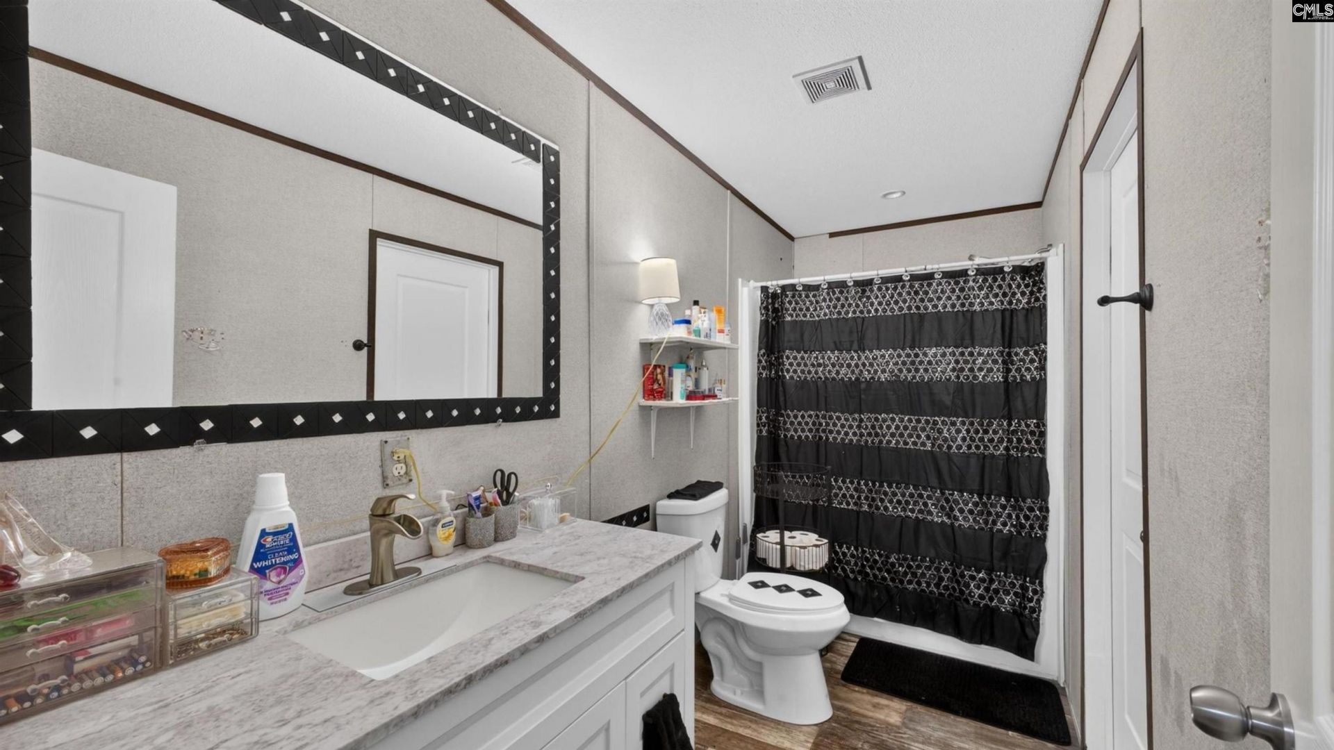 116 Parvis Road  Photo 12